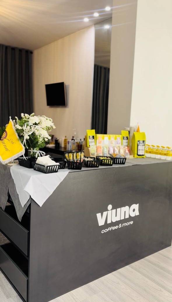 حضور کافه ویونا در جشن پانزدهمین سال هتلکس